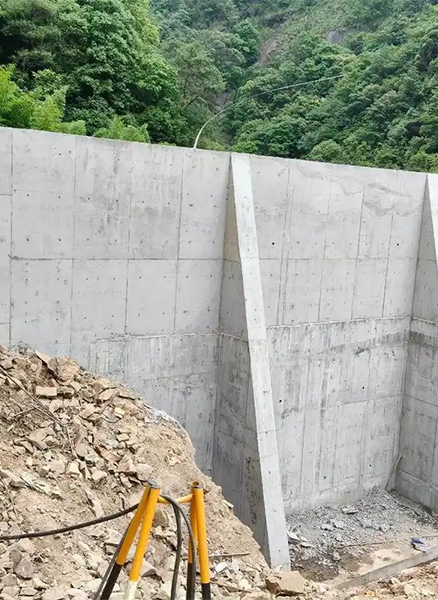 周口扶沟县重力式挡土墙